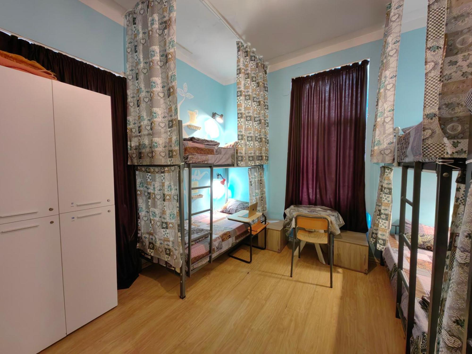 "No Party & Many Rules" Hostel N1 София Стая снимка
